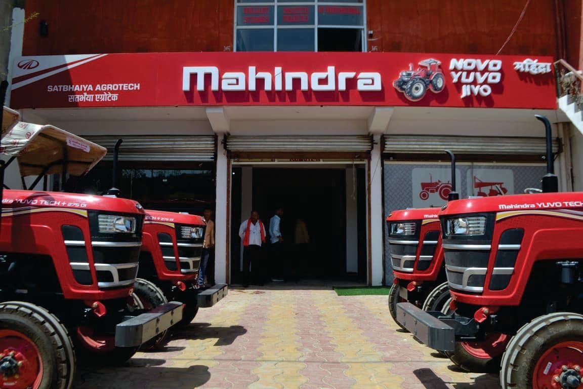 Mahindra showroom storefront branding